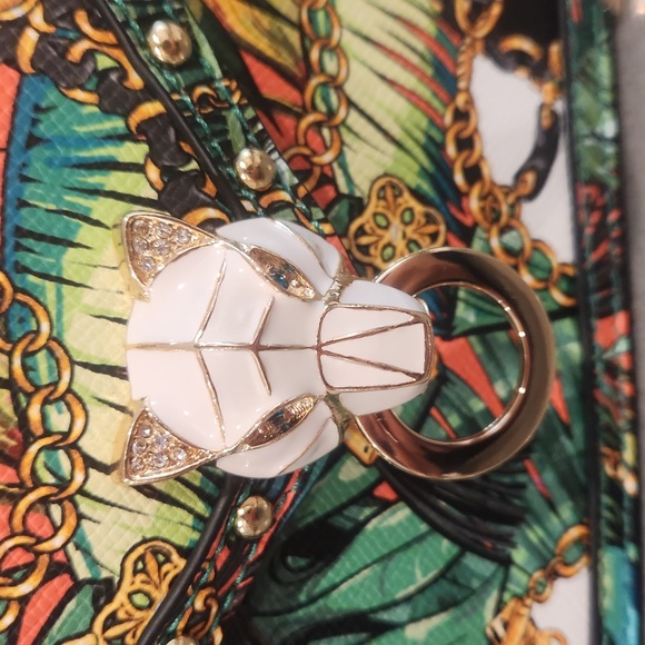 Handbag - Picture 3 of 7